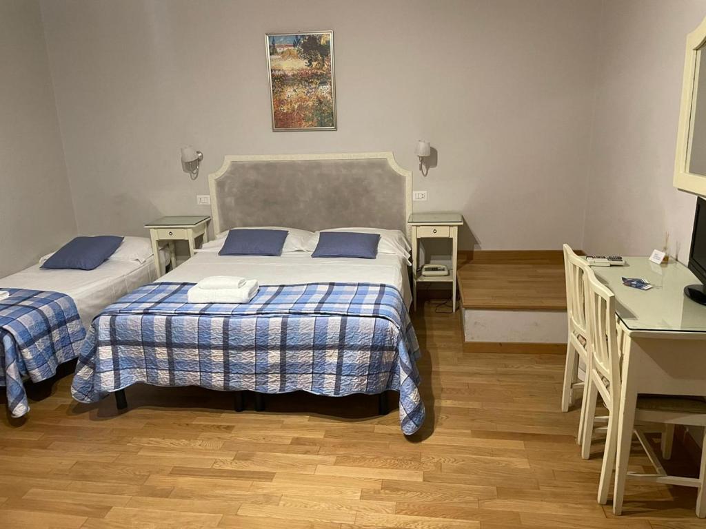 Hotel Delle Camelie Firenze Esterno foto